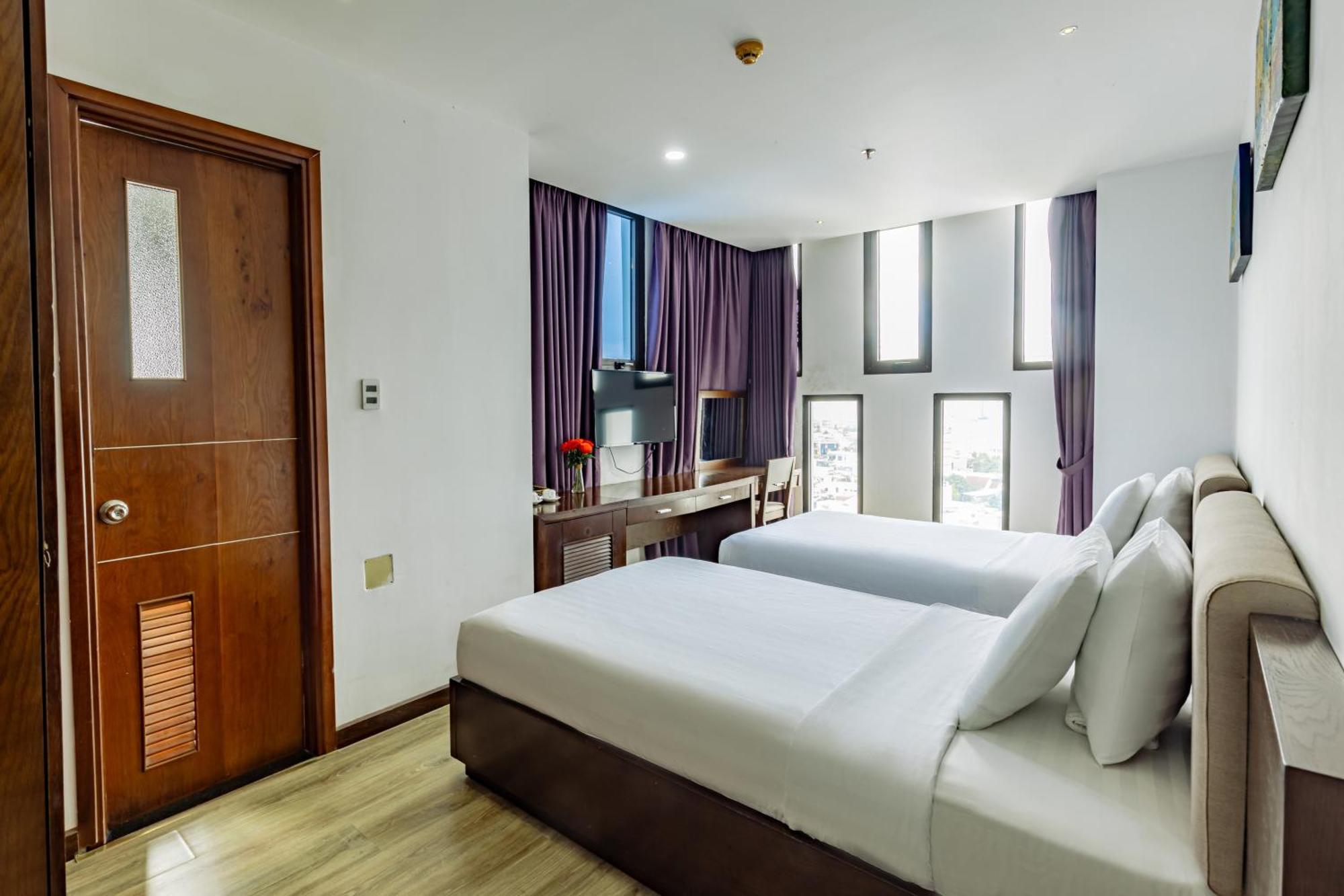 Golden Sun Apartment By New Sky Travel Da Nang Exterior photo